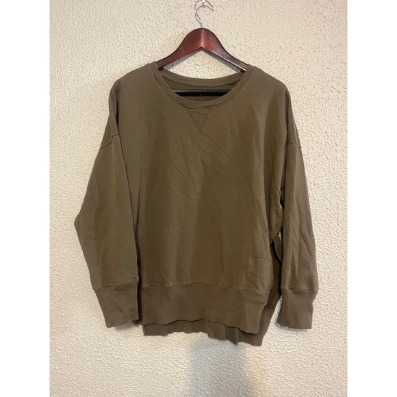 Women’s Universal Standard Green Side Slit Pullover Casual Crewneck Size Small - Picture 1 of 7